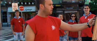 Altxa-fuegoa-botatzen_Hor