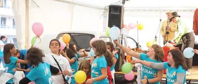 Escena_Payasos y fiesta en carpa