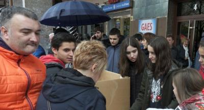 Azoka_Santalutz 2018082