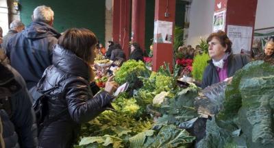 Azoka_Santalutz 2018113