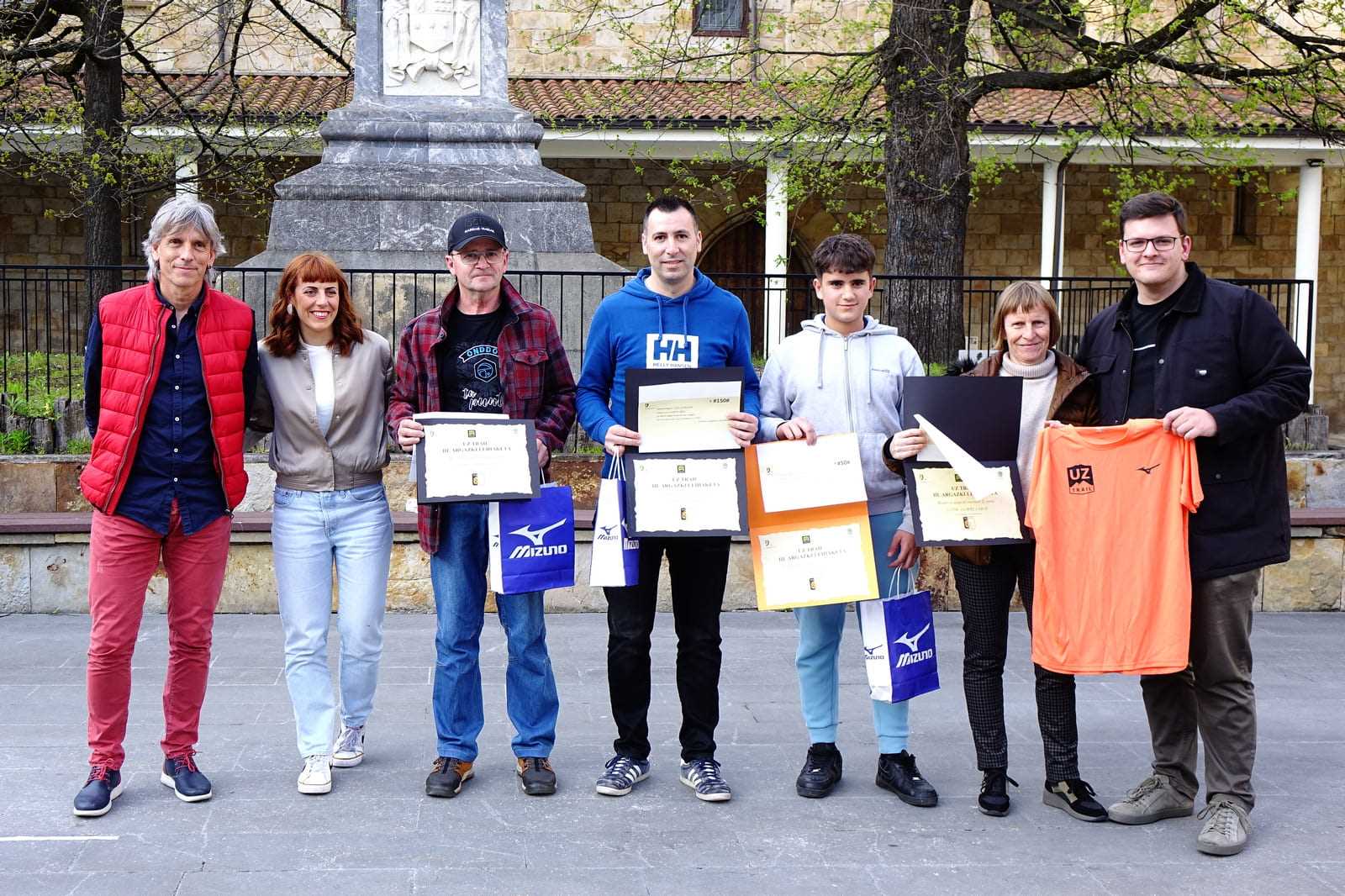 Urrelur astea argazki lehiaketa